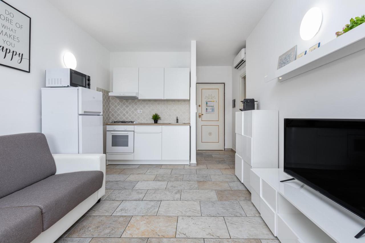Casa Vacanze Lo Squalo Olbia Ngoại thất bức ảnh