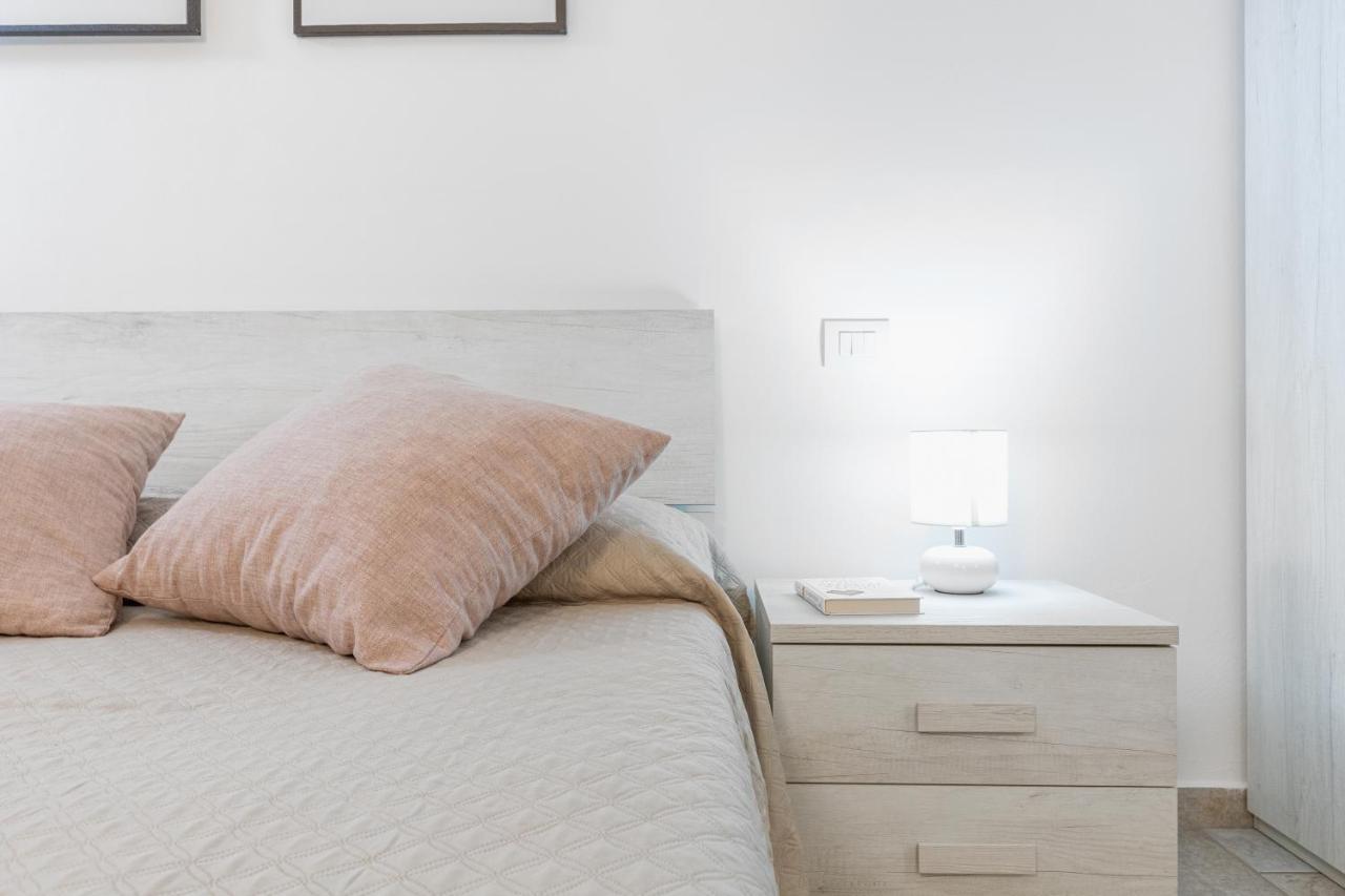 Casa Vacanze Lo Squalo Olbia Ngoại thất bức ảnh