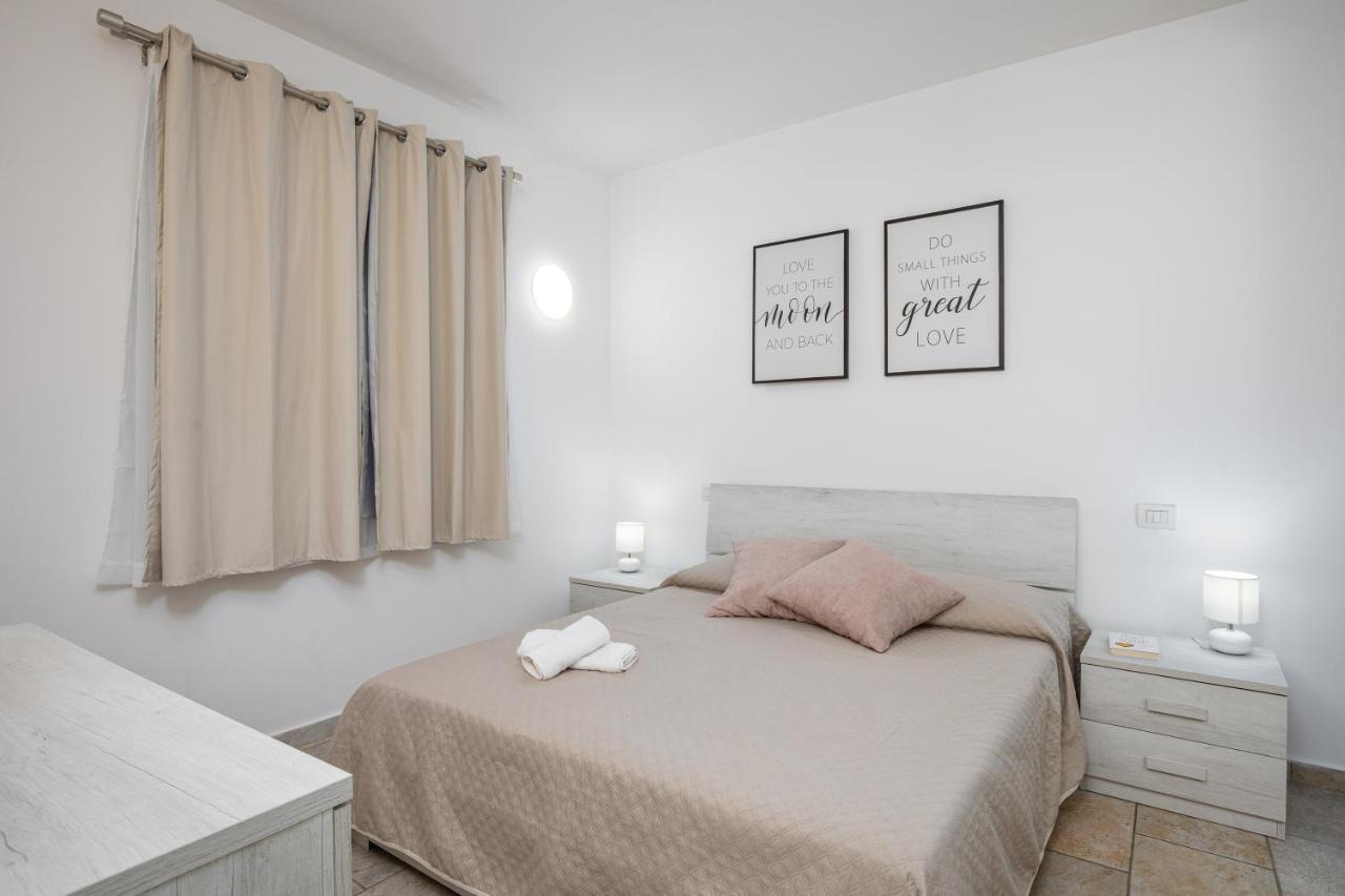 Casa Vacanze Lo Squalo Olbia Ngoại thất bức ảnh